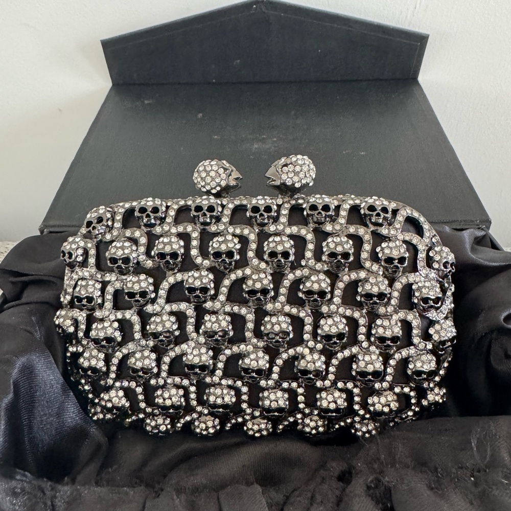 Black and Silver Skull Clutch Bag w/Shoulder chain